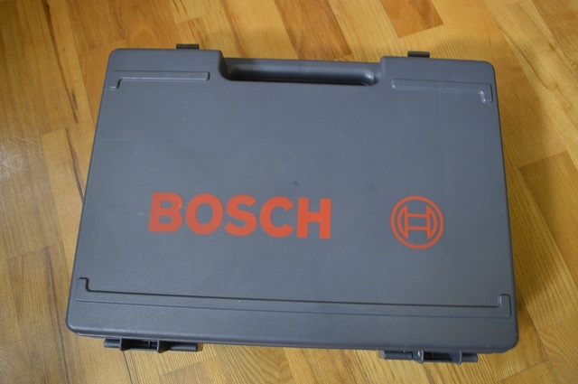 predam - kvalitna vrtacka BOSCH Hammer