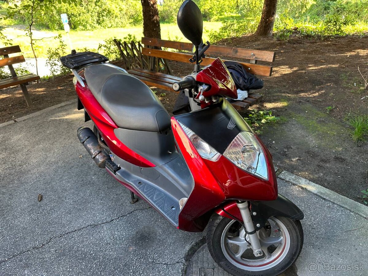 Honda Dylan 125