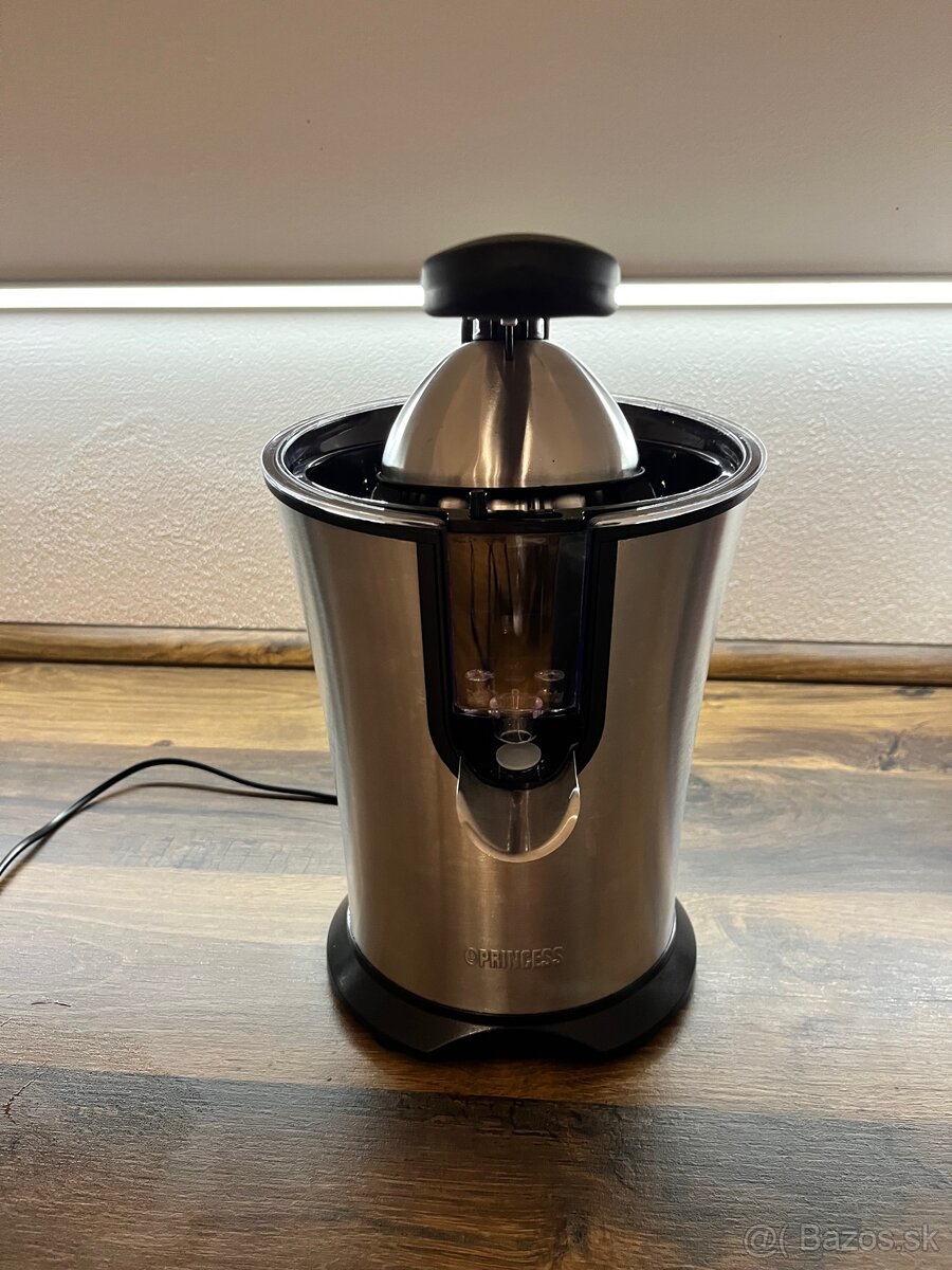 Odšťavovač Princess 201860 Master Juicer Pro (zlomený)