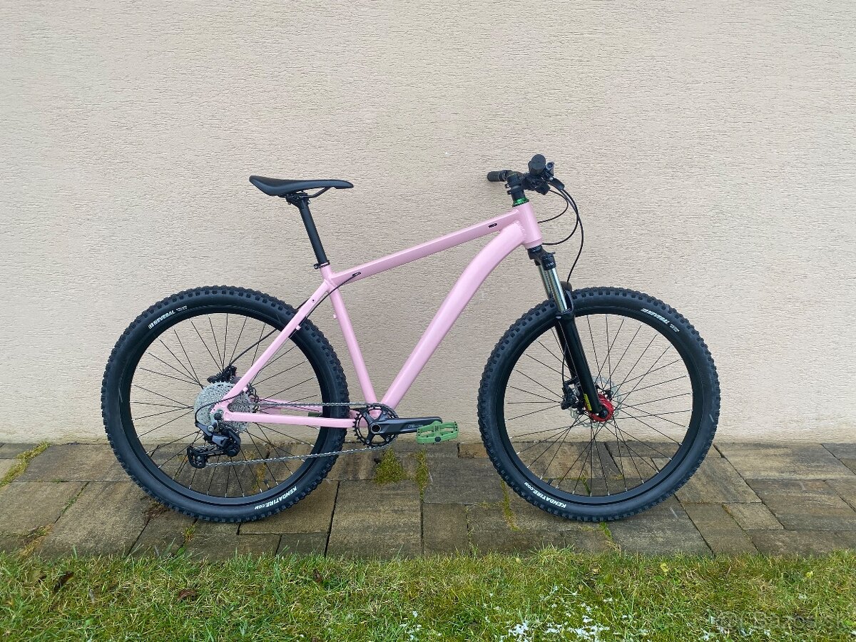 Predám nový customizovaný bicykel