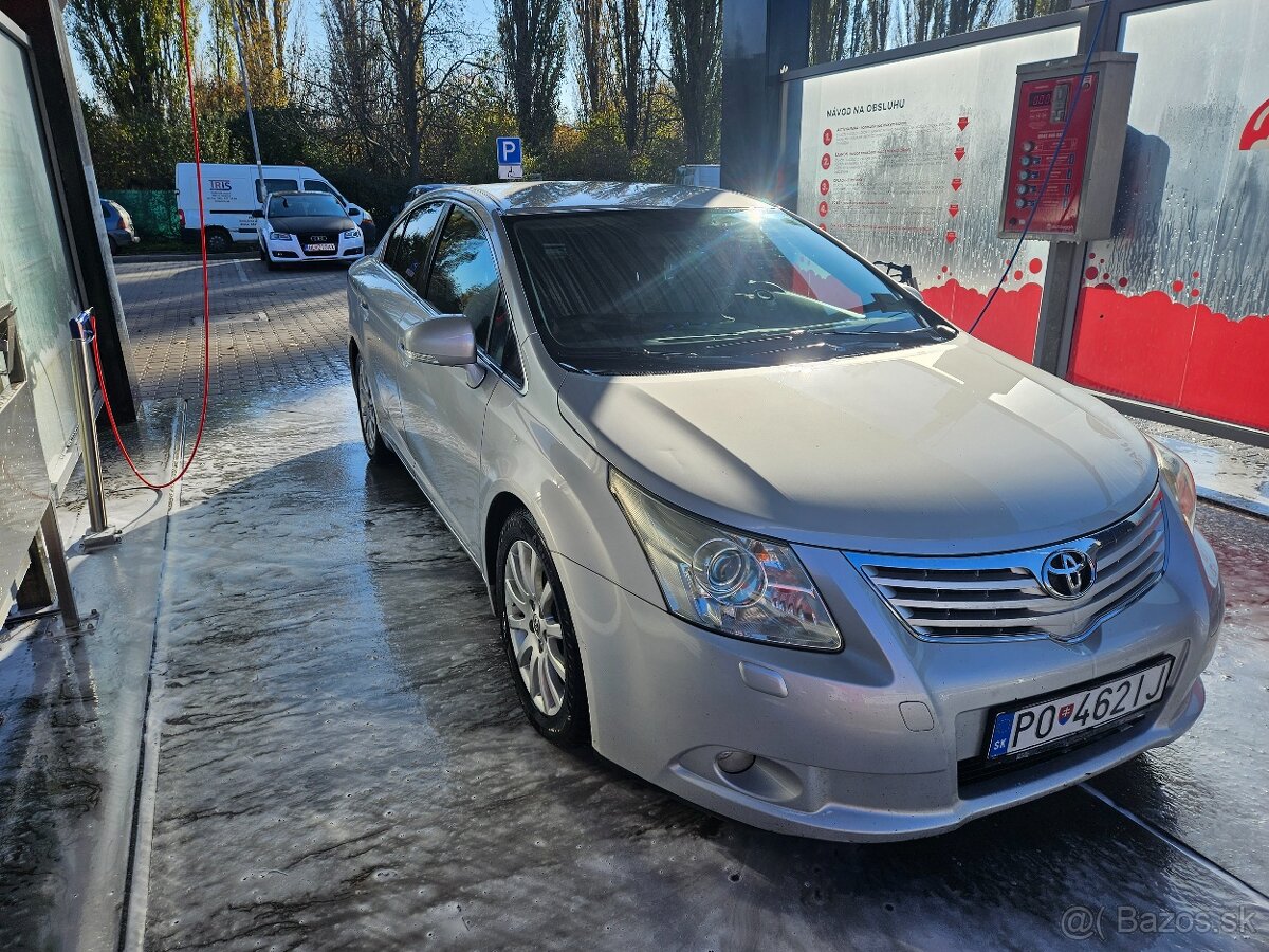 Toyota Avensis T27, 2011