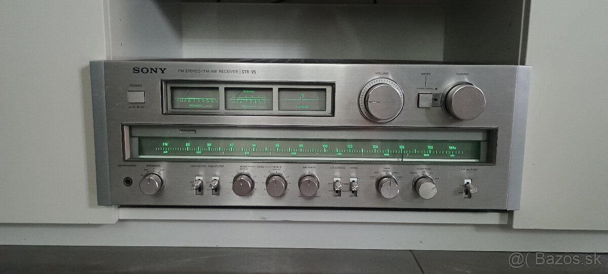 SONY str-v5 receiver