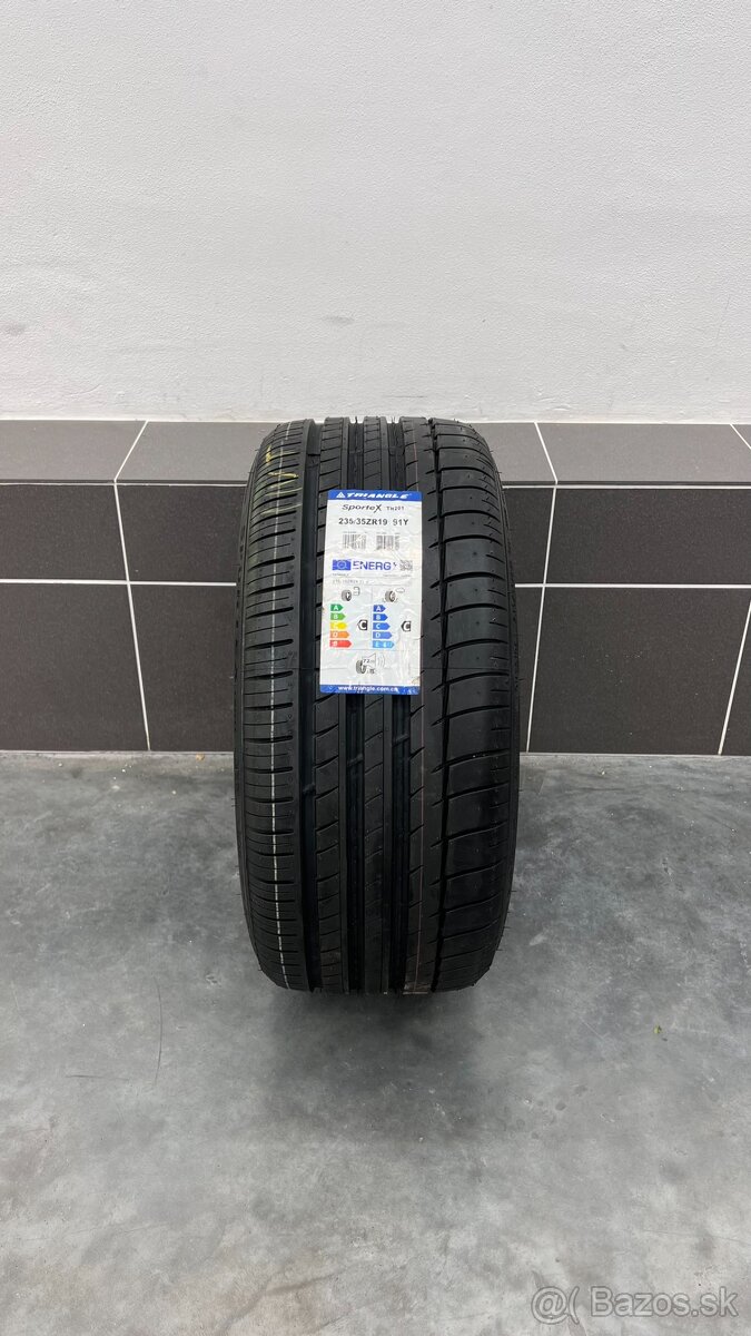 235/35R19 TRIANGLE SPORTEX TH201