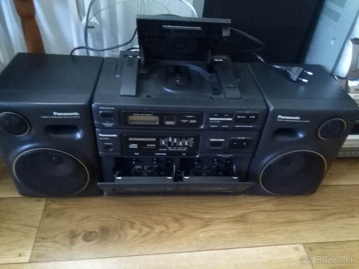 Predam boombox Panasonic RX-DT650.Vsetko funkcne.