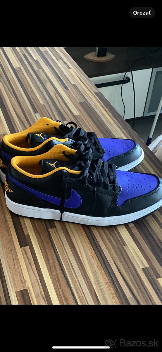 Air Jordan 1 low