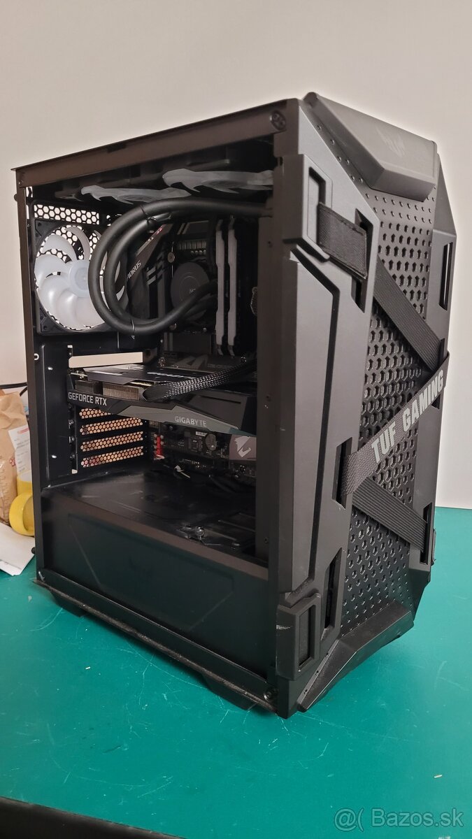 Predam pocitac s Intel i9 9900KS s RTX 3060 12Gb Gaming OC