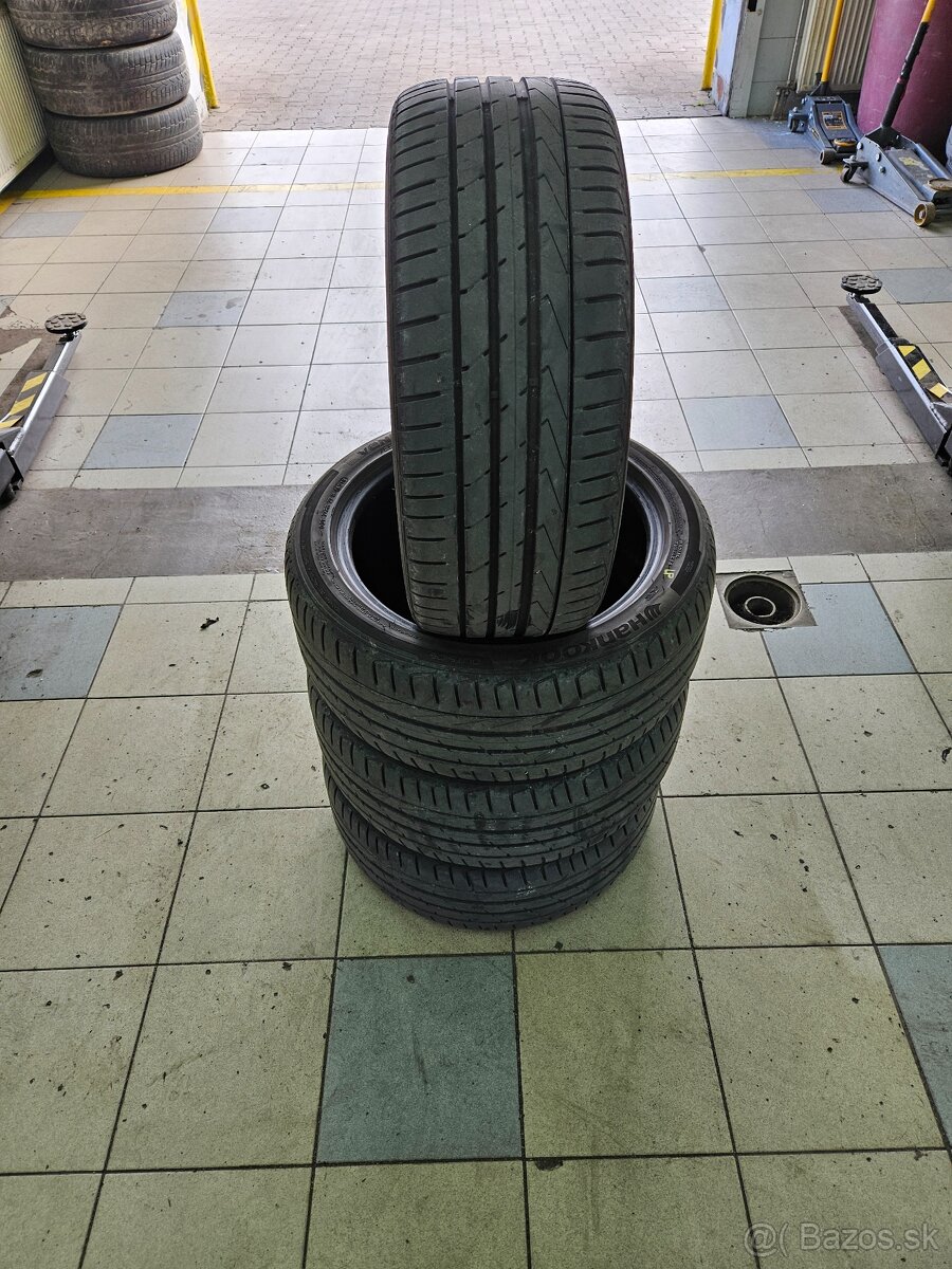 225/45 r17