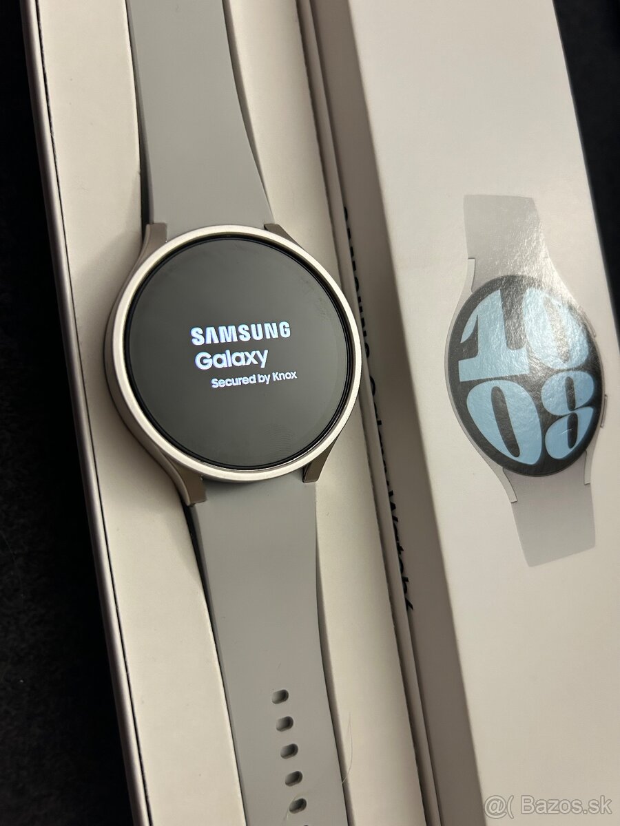 Samsung Galaxy Watch 6 44mm Silver - záruka