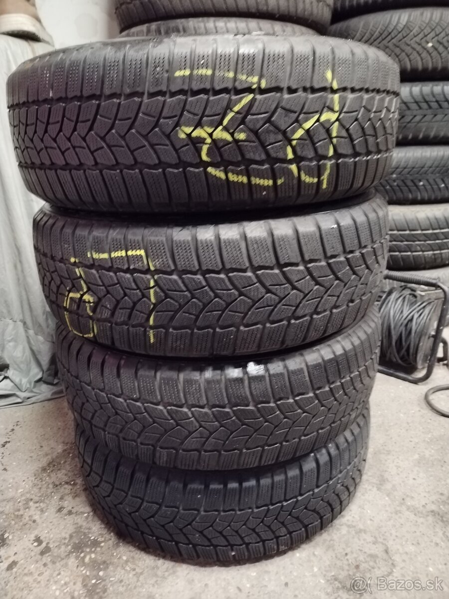 Predám zimné pneumatiky Firestone 185/60R15 88T