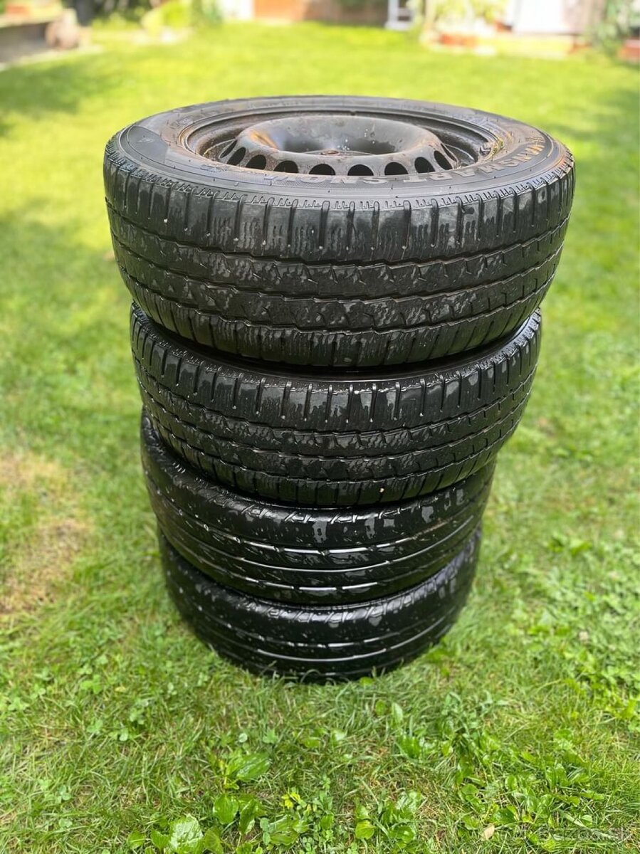 4x disky + pneu. Maxxis 215/65 R16C, Uniroyal 205/65 R16C