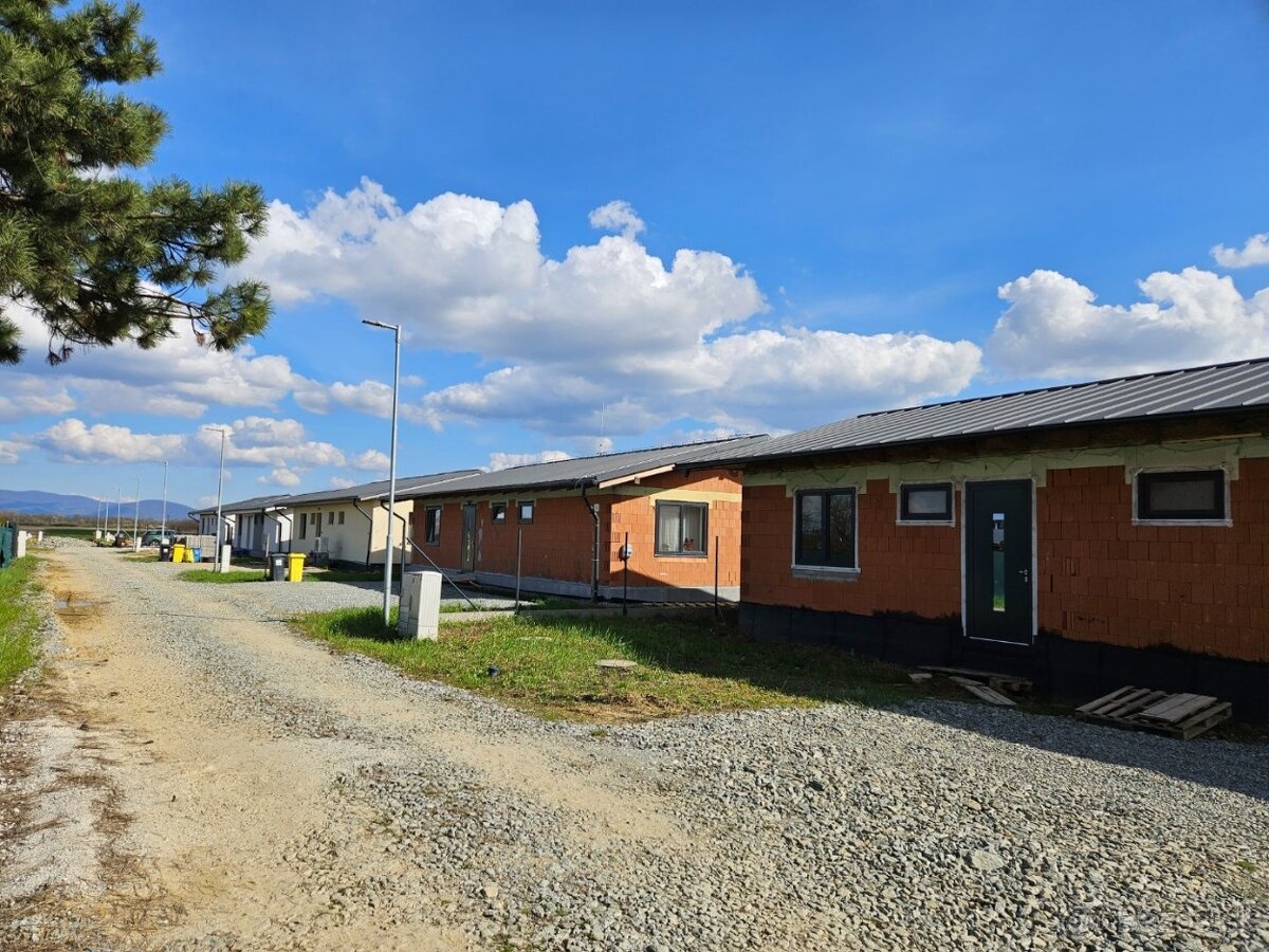 Novostavba bungalov, Perín-Chym, časť Gomboš, 20 km od Košíc