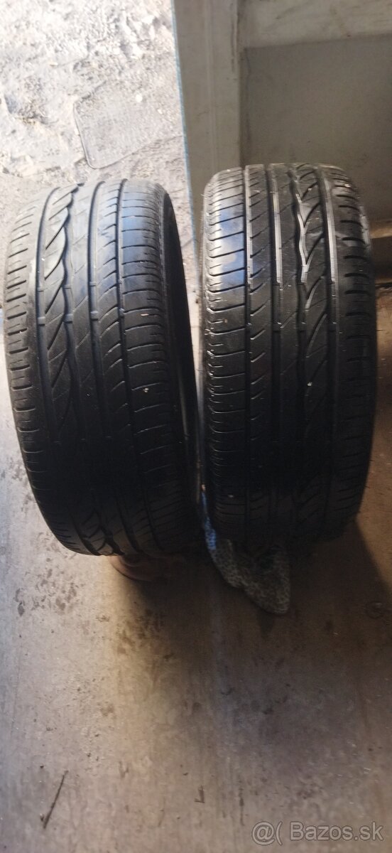 letné pneumatiky 215/45 R16