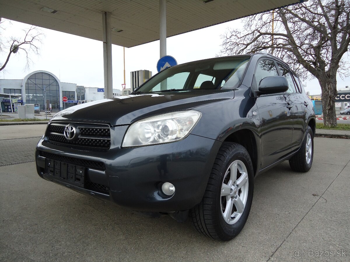 Toyota RAV4 2.2 D-4D 135 Sol