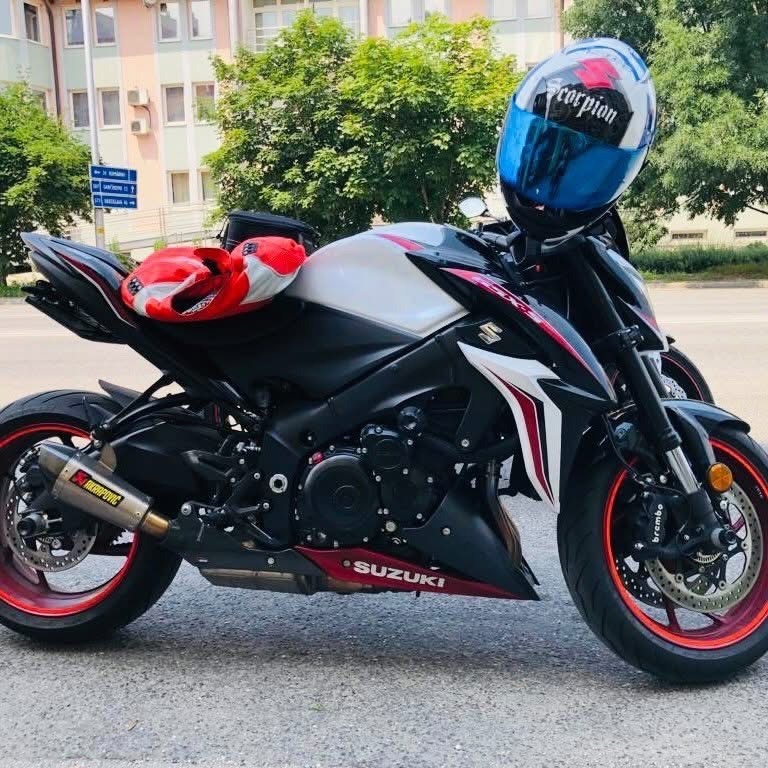 SUZUKI GSX-S 1000