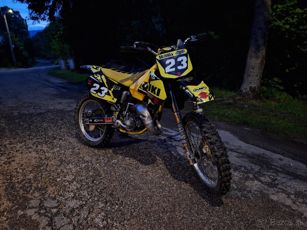 suzuki rm 125