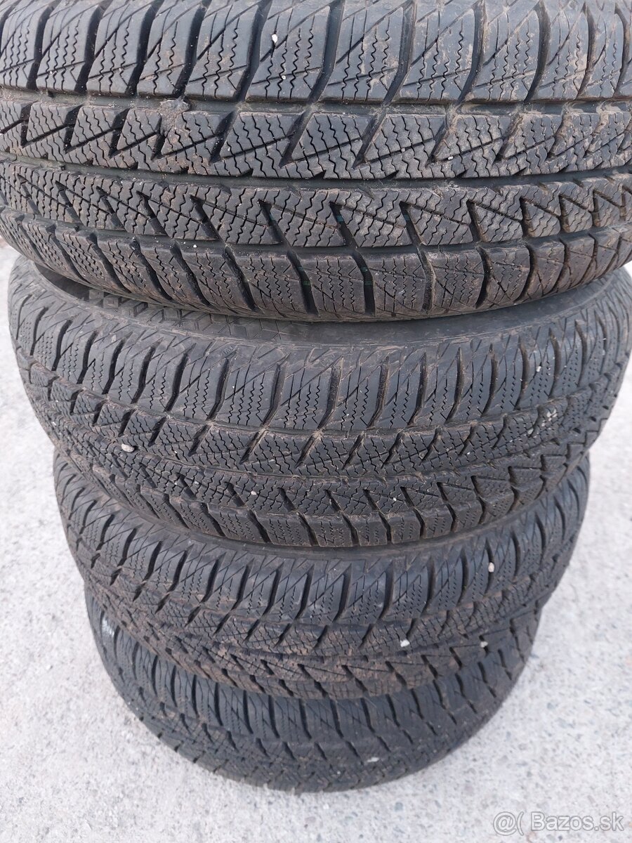 Predam 4ks zimne pneumatiky Bestdrive 175/65 r14