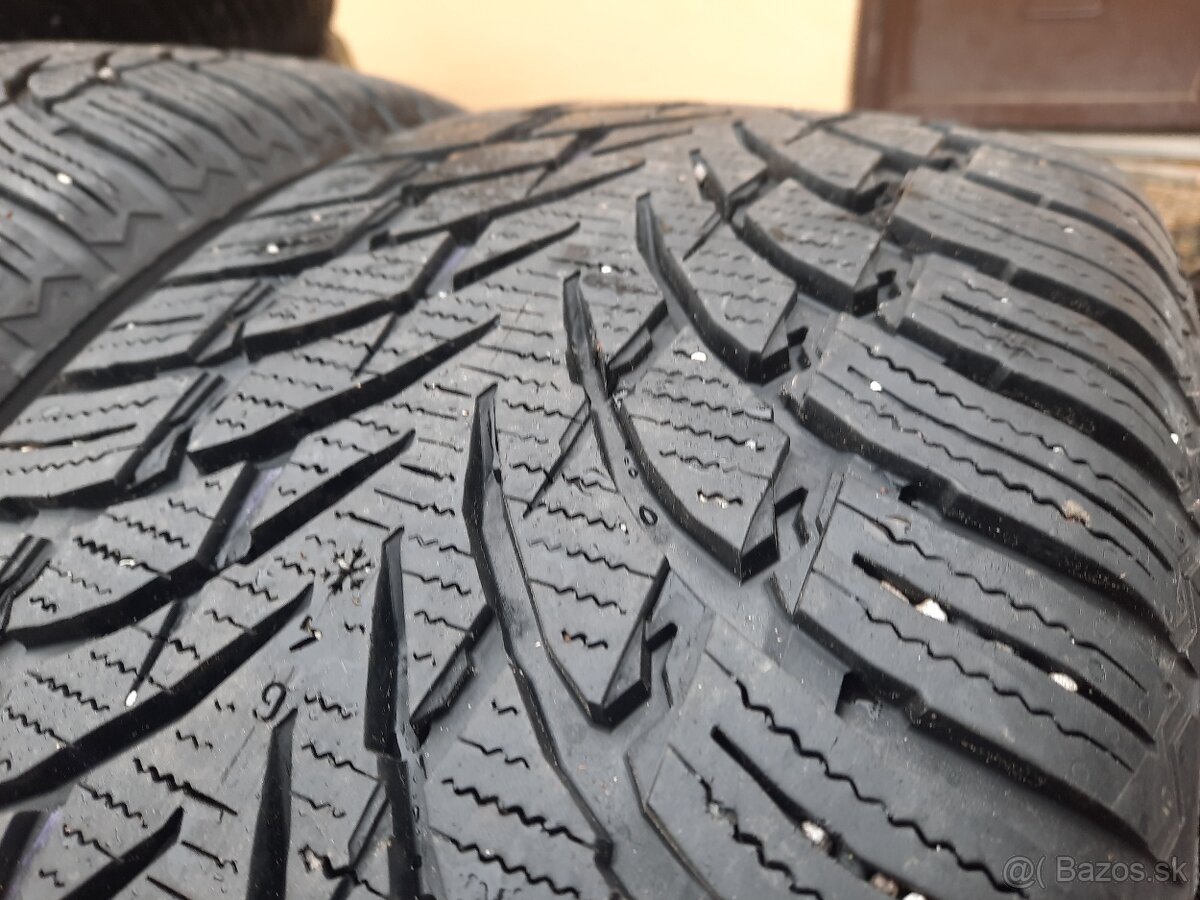 zimne 235/55 r18