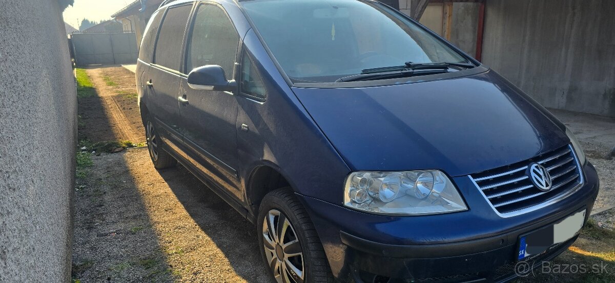 Volkswagen sharan.