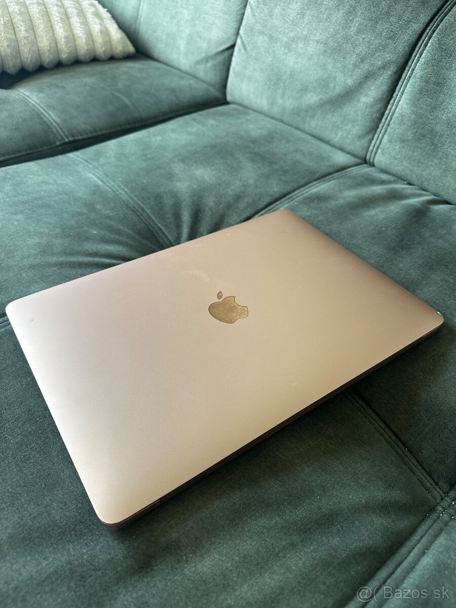 Apple mac air model a2179 rose