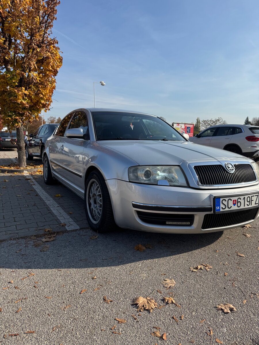 Škoda superb1 2.8v6 142kw