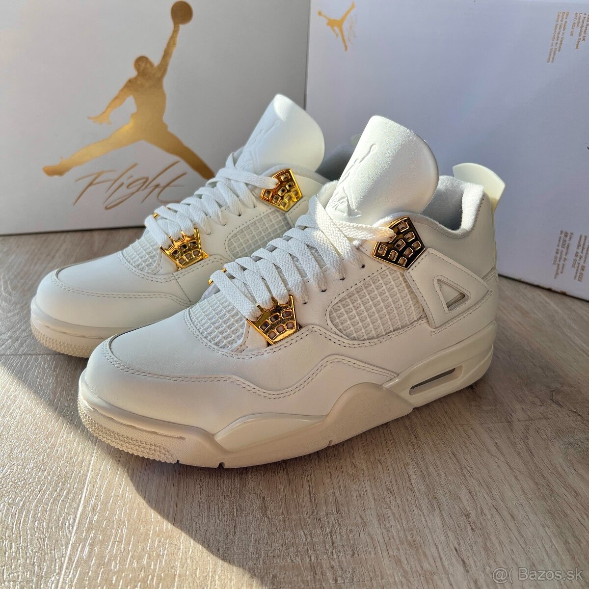 Jordan 4 Metallic Gold