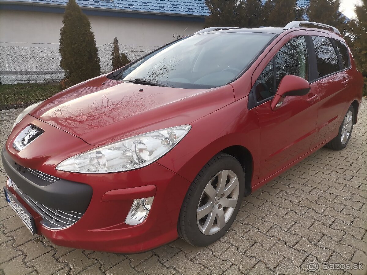 Peugeot 308 SW 7-miestne