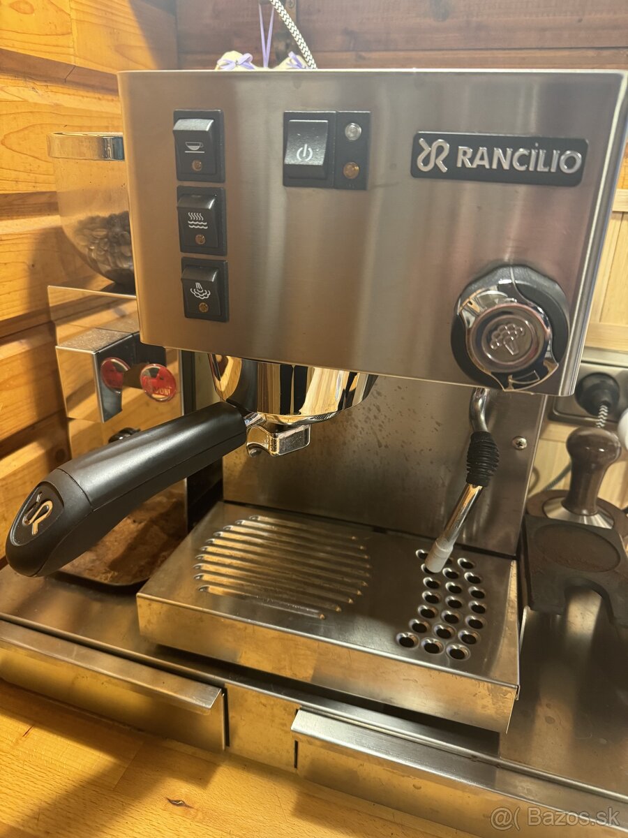 Kavovar zn. Rancilio Silva