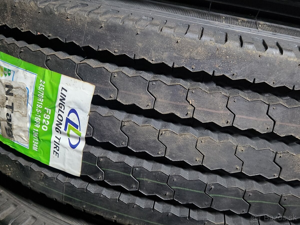 Pneumatiky 245/70 R19,5 vodiace