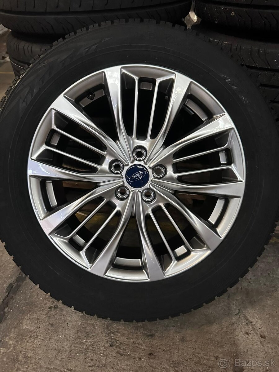 Nová originálna zimná alu  sada Ford KUGA pneu 225/60 R18