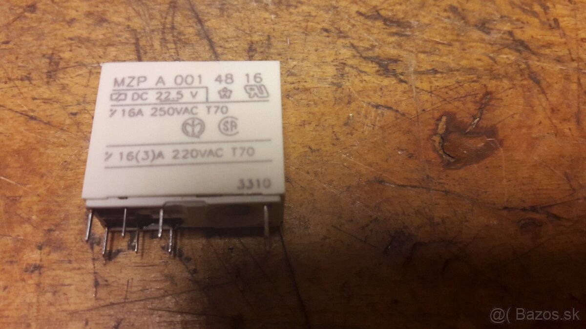 Predám relé 22,5V MZP A 001 48 16 CARLO GAVAZZI