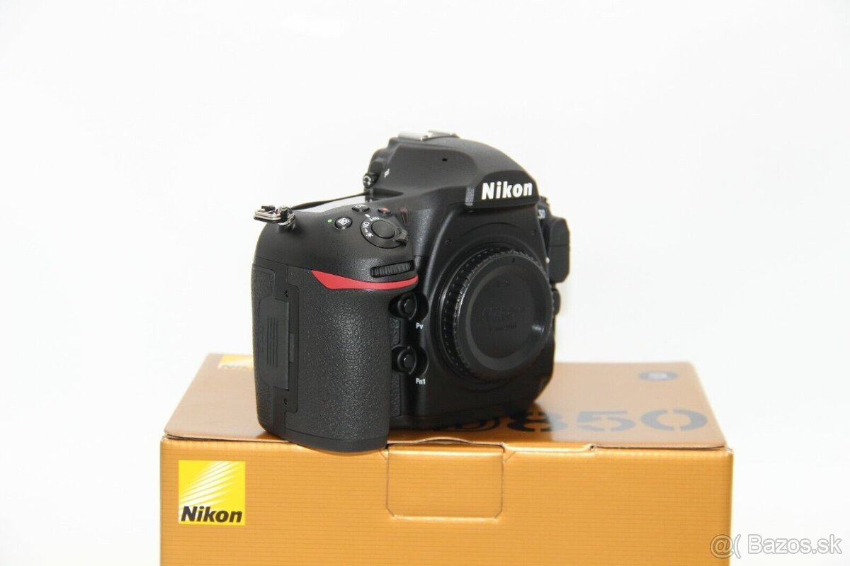 Nikon D850