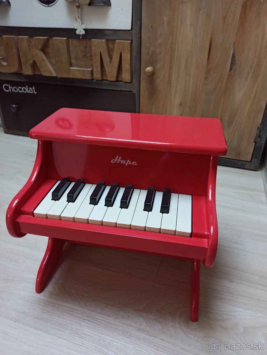 Drevené piano Hape