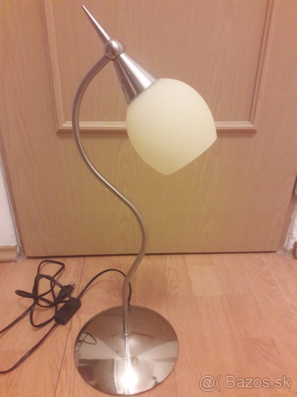 Stolová lampa