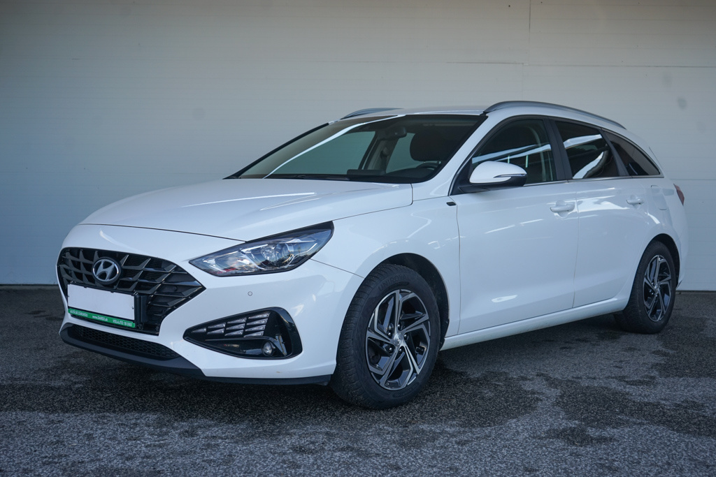 63- HYUNDAI i30 CW, 2021, nafta, 1.6 CRDi, 85 kW