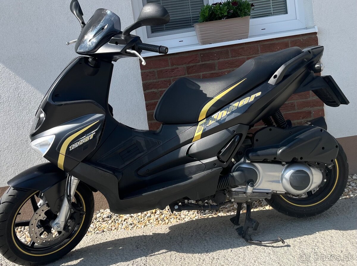 Gilera runner 125 skúter