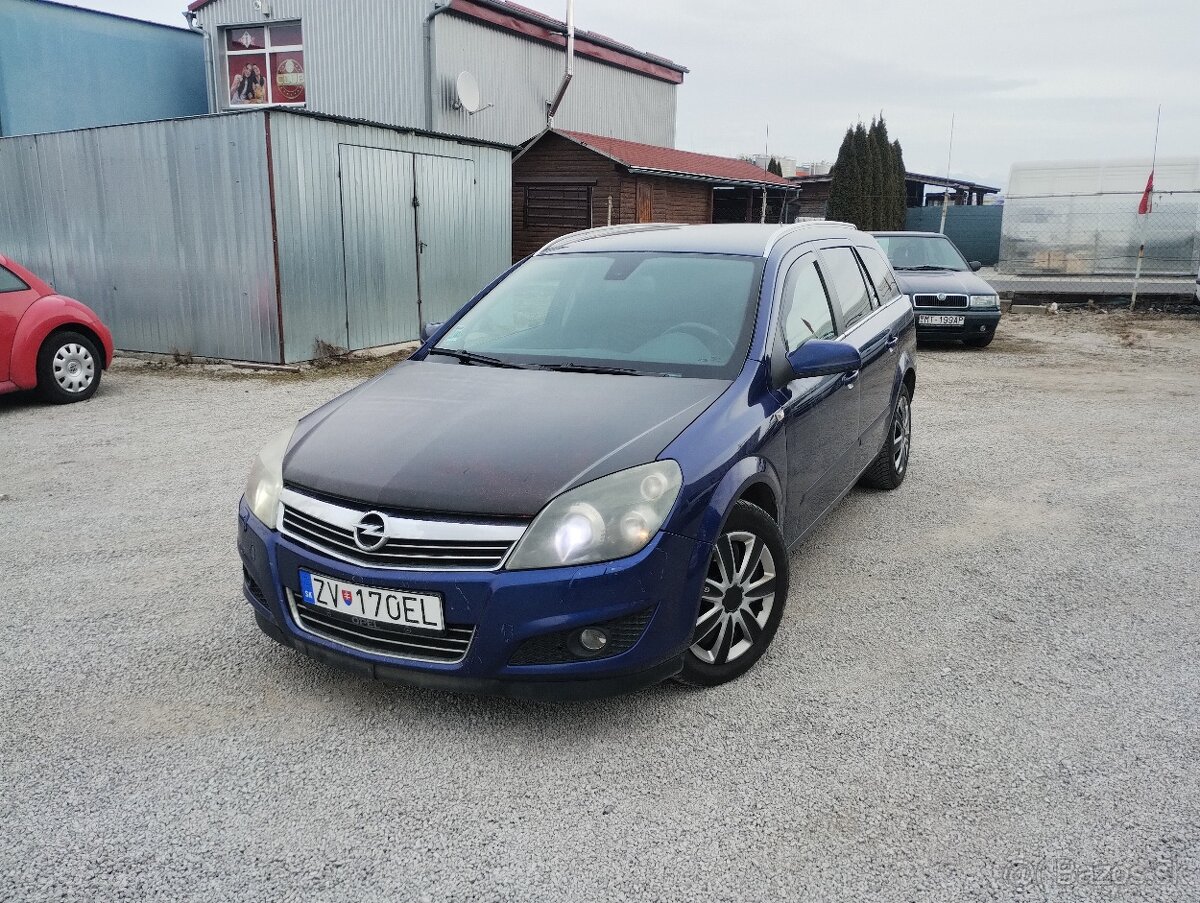 Opel Astra Caravan 1.9 CDTi 74kW M6