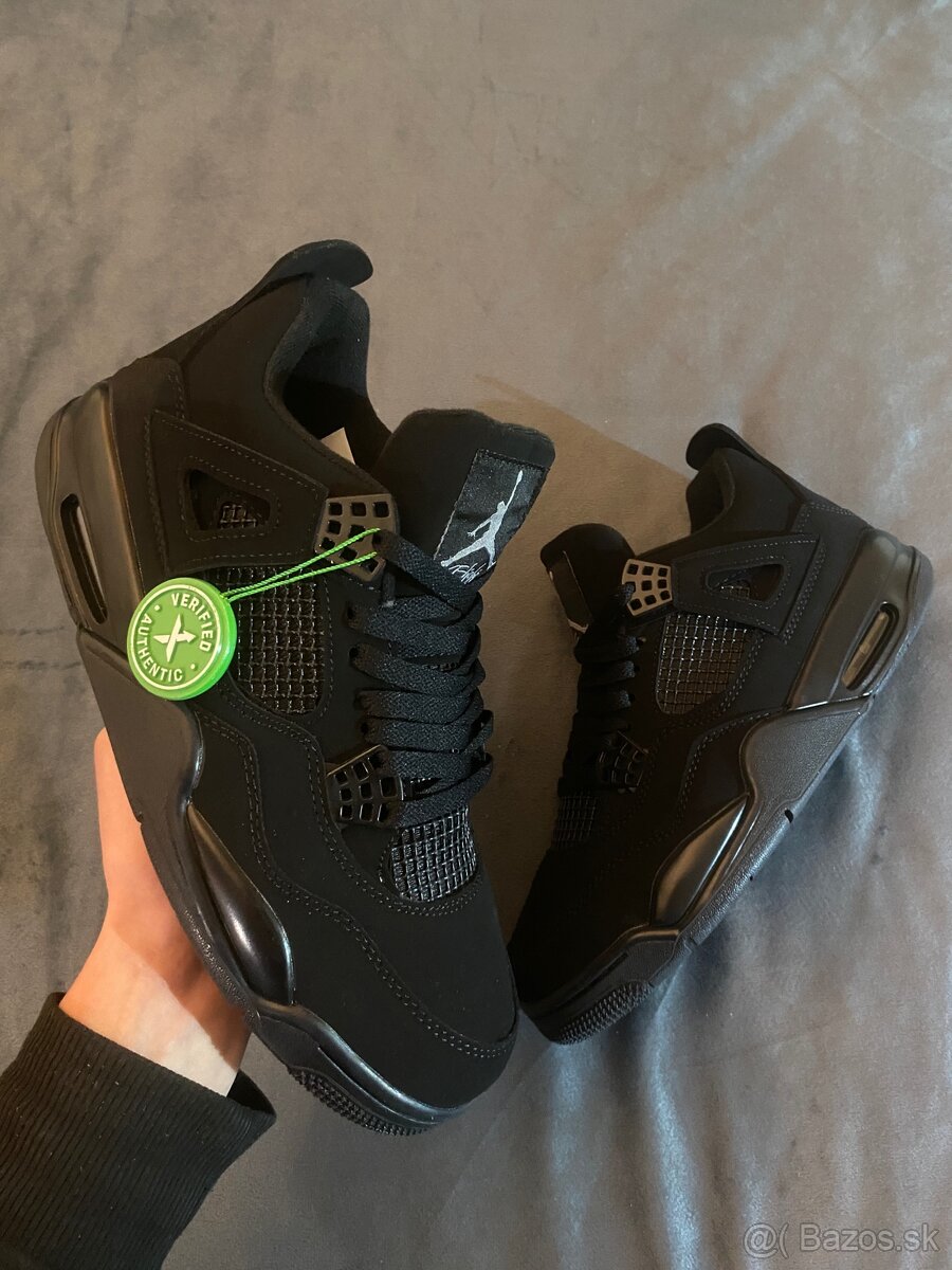 Air Jordan 4 retro black cat