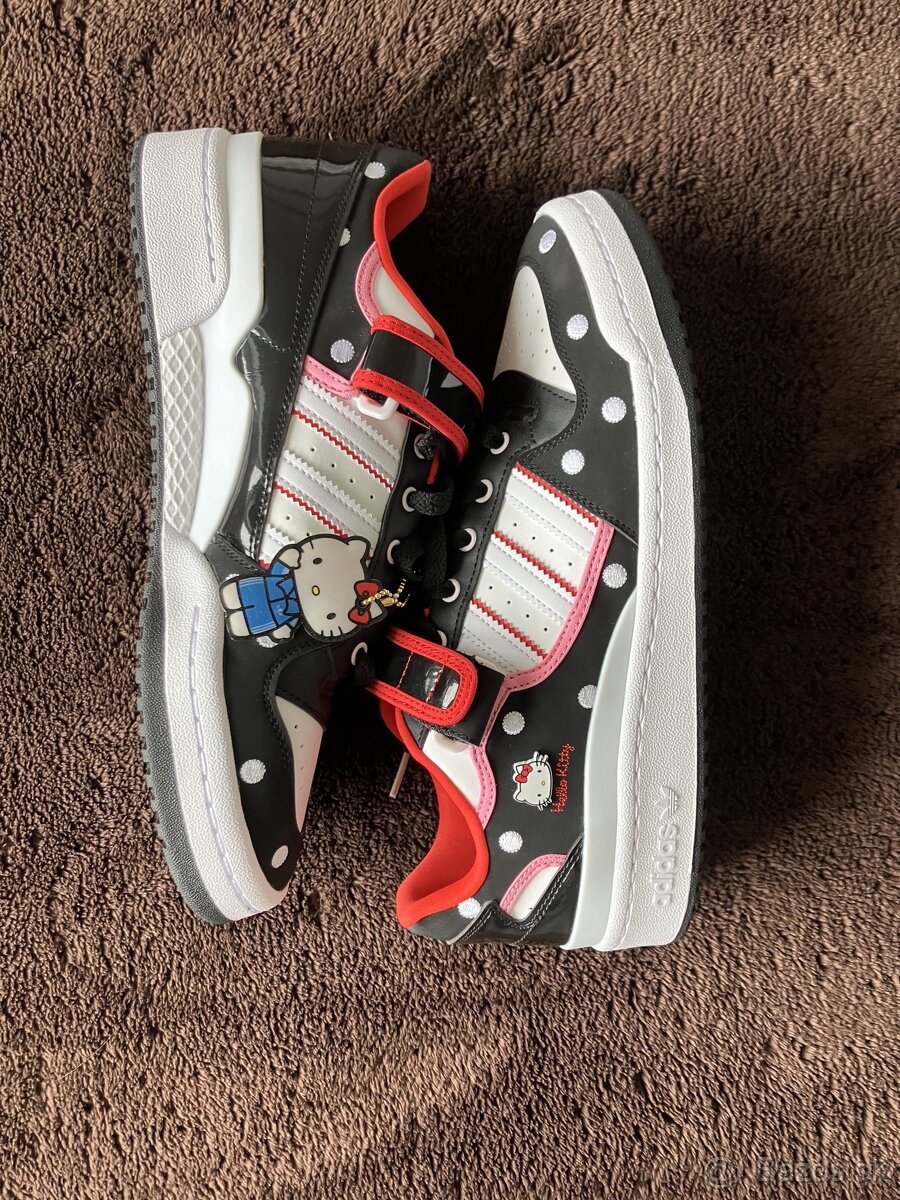 Hello kitty adidas 43,5