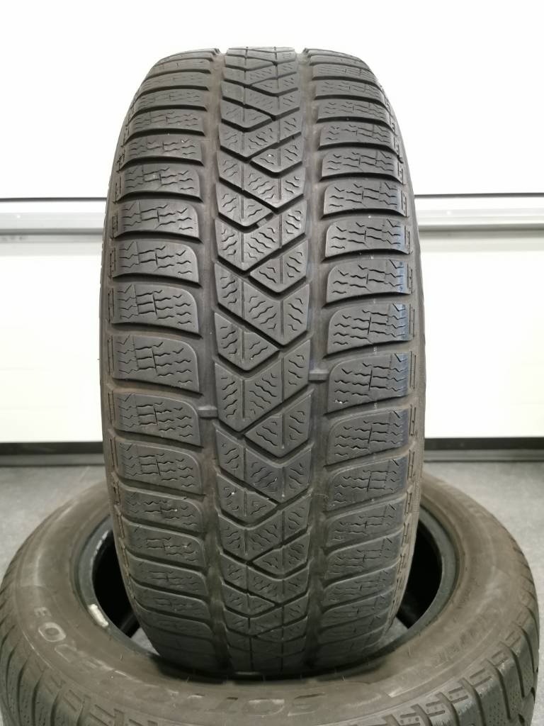 2ks Pirelli Sottozero 3 215/55 R17 98V zimné pneu