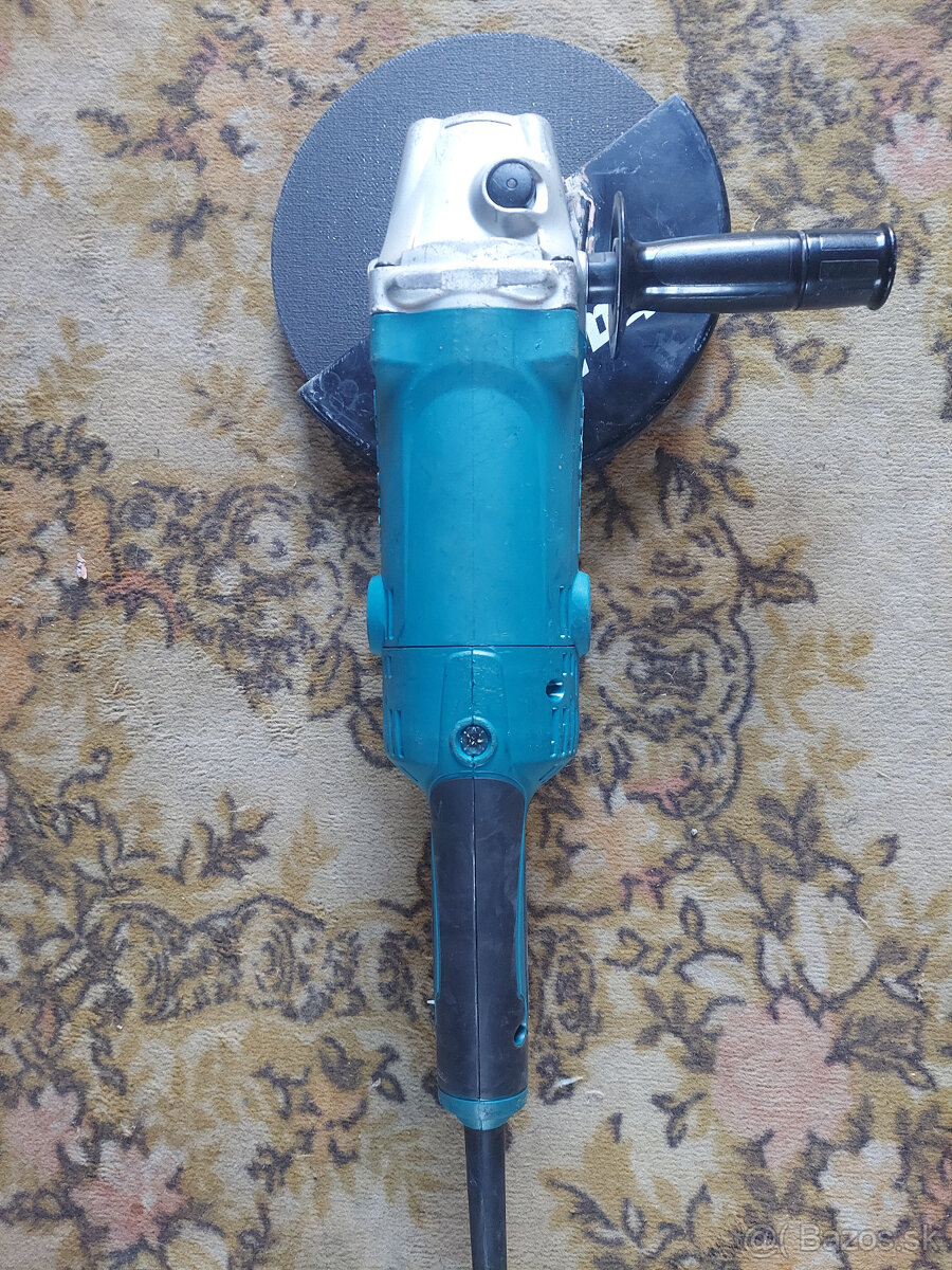 Makita uhlová brúska 230 mm