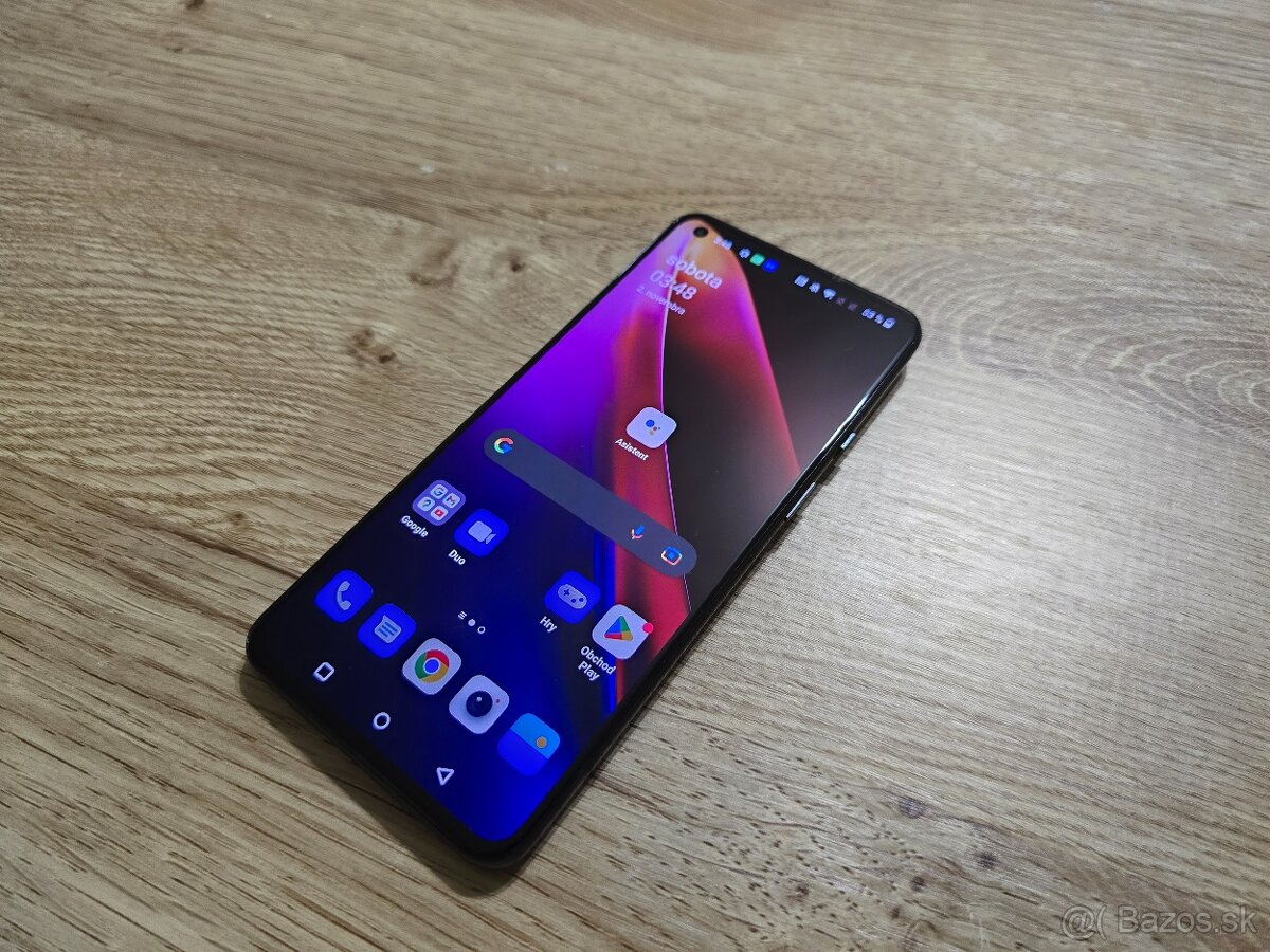 Oneplus 9 plefunkcny so 120Hz Amoled displejom snapdragon 88