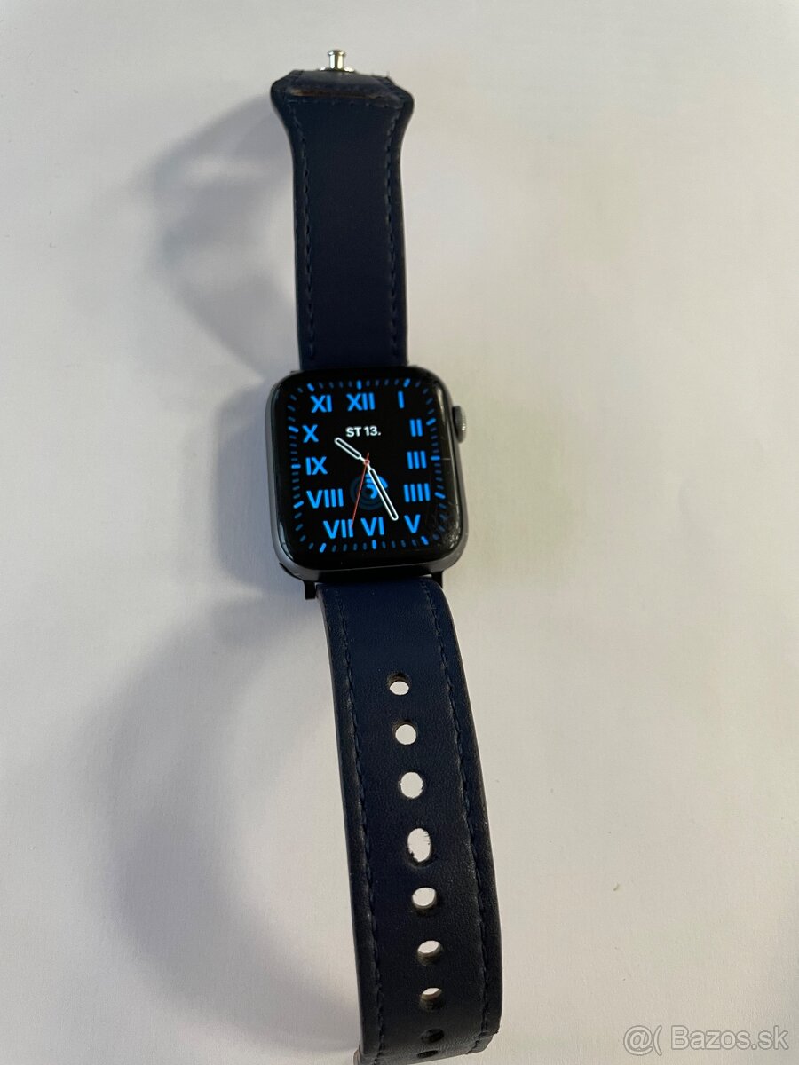 Apple Watch Series 4 - 44mm - Stainless steel