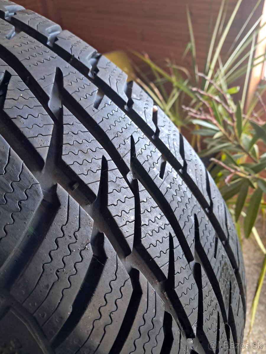 215/65r16 zimne matador