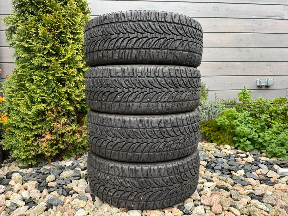 215/45 R17