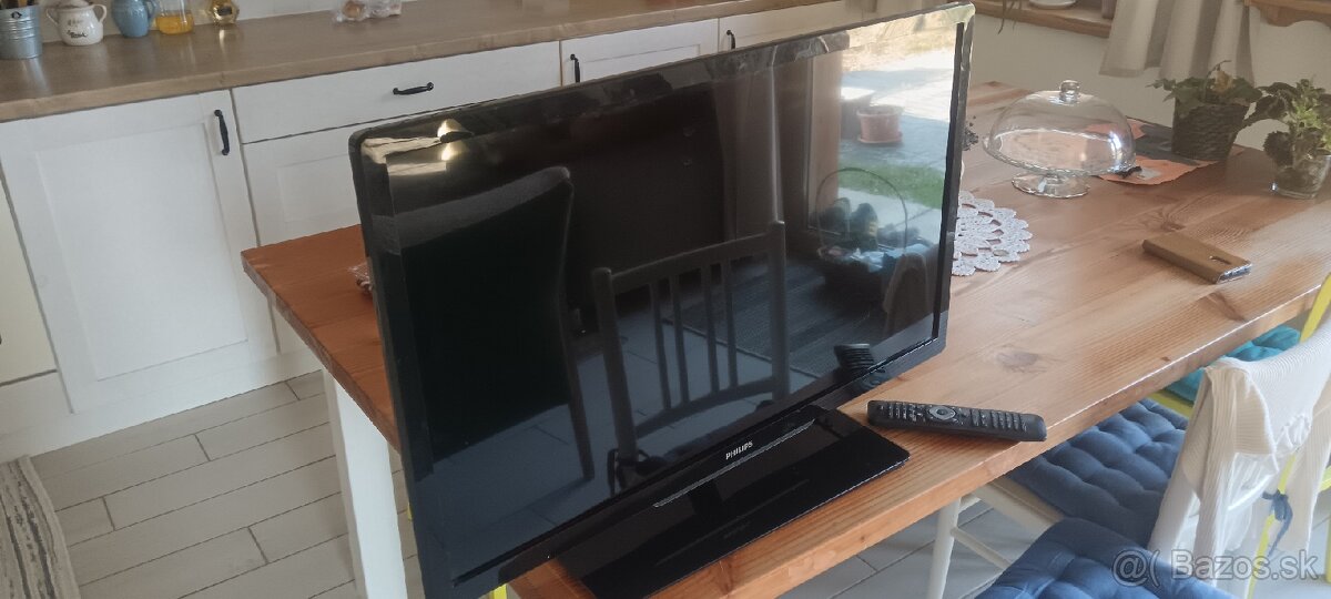 Tv alebo monitor 80cm