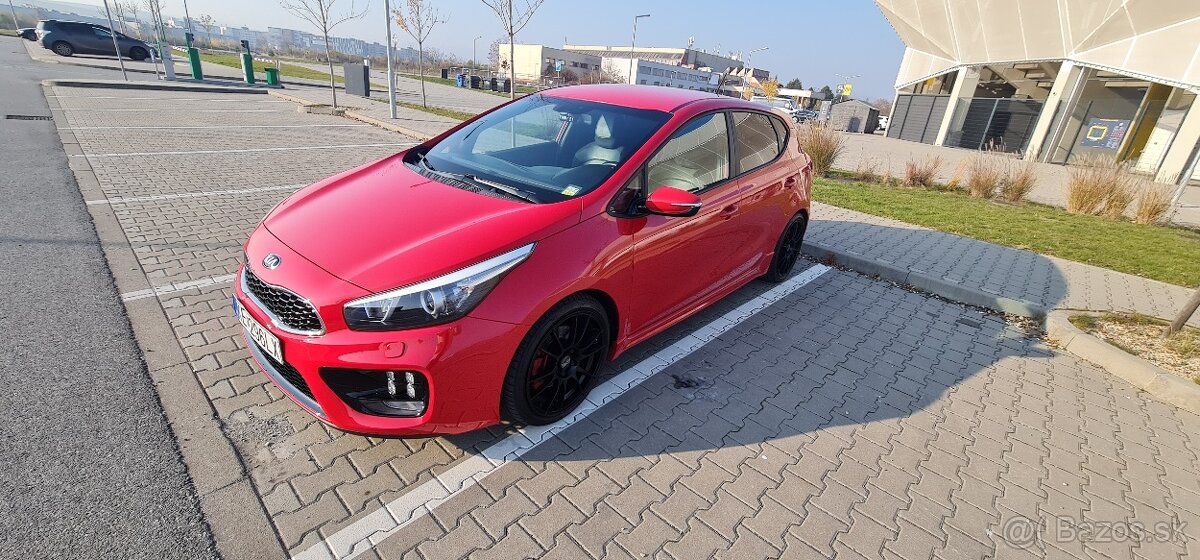 Kia ceed GT, r.v. 10/2018....97500 km ...