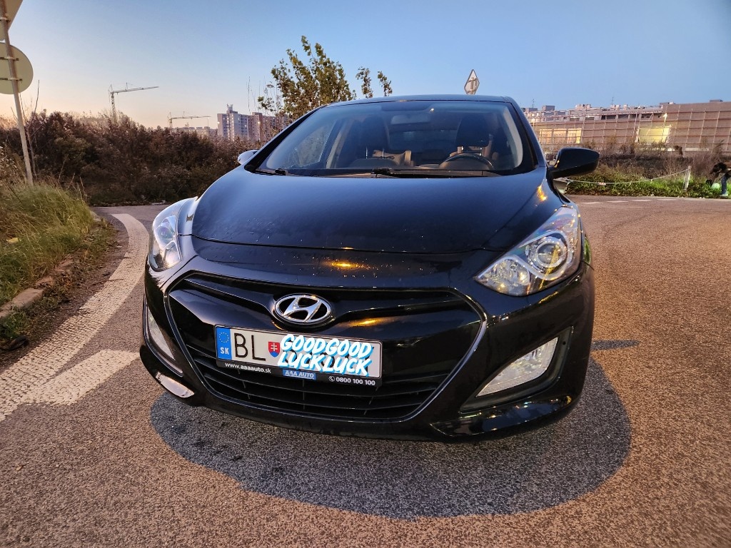 Hyundai i30 1.6i MPI, manual hatchback