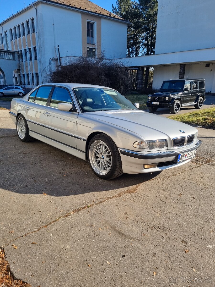 BMW 735i E38