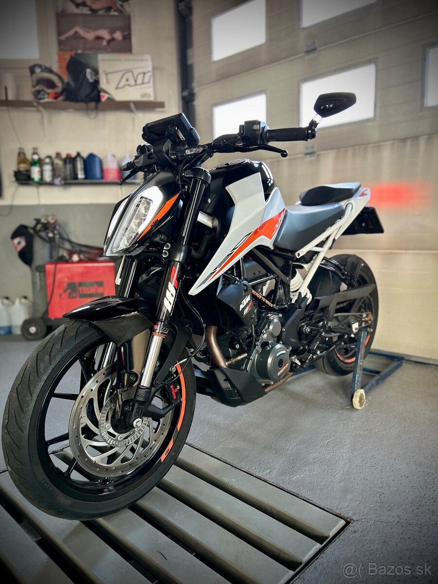 KTM Duke 390