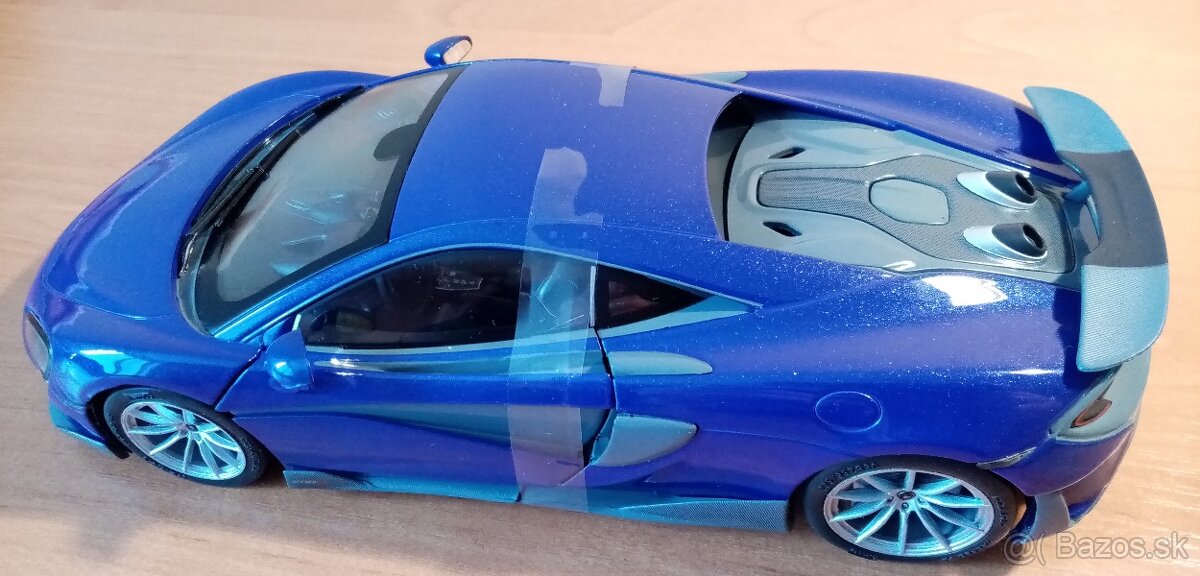 Model Mc Laren 600 LT 1:18 SOLIDO